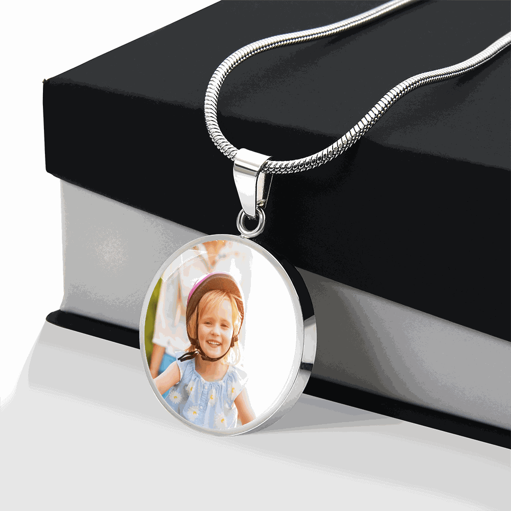 Custom Pet Photo Circle Necklace | Personalized Cat & Dog Memorial Jewelry for Pet Moms